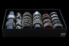 Sorted Tray TIZIANO, 25 bracelets & bangles